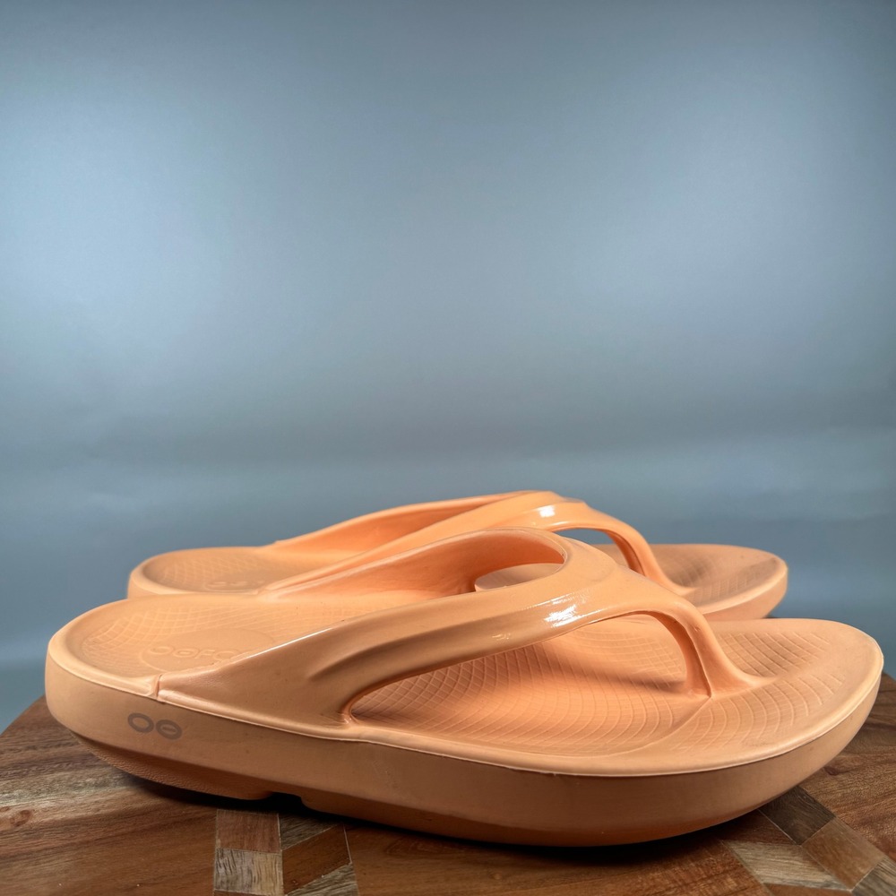 OOFOS OOriginal Recovery Flip Flop Sandals Peach Orange Womens 10 EU 41